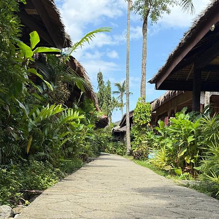 Garden Of Eden Dive Resort Puerto Galera Bagian luar foto