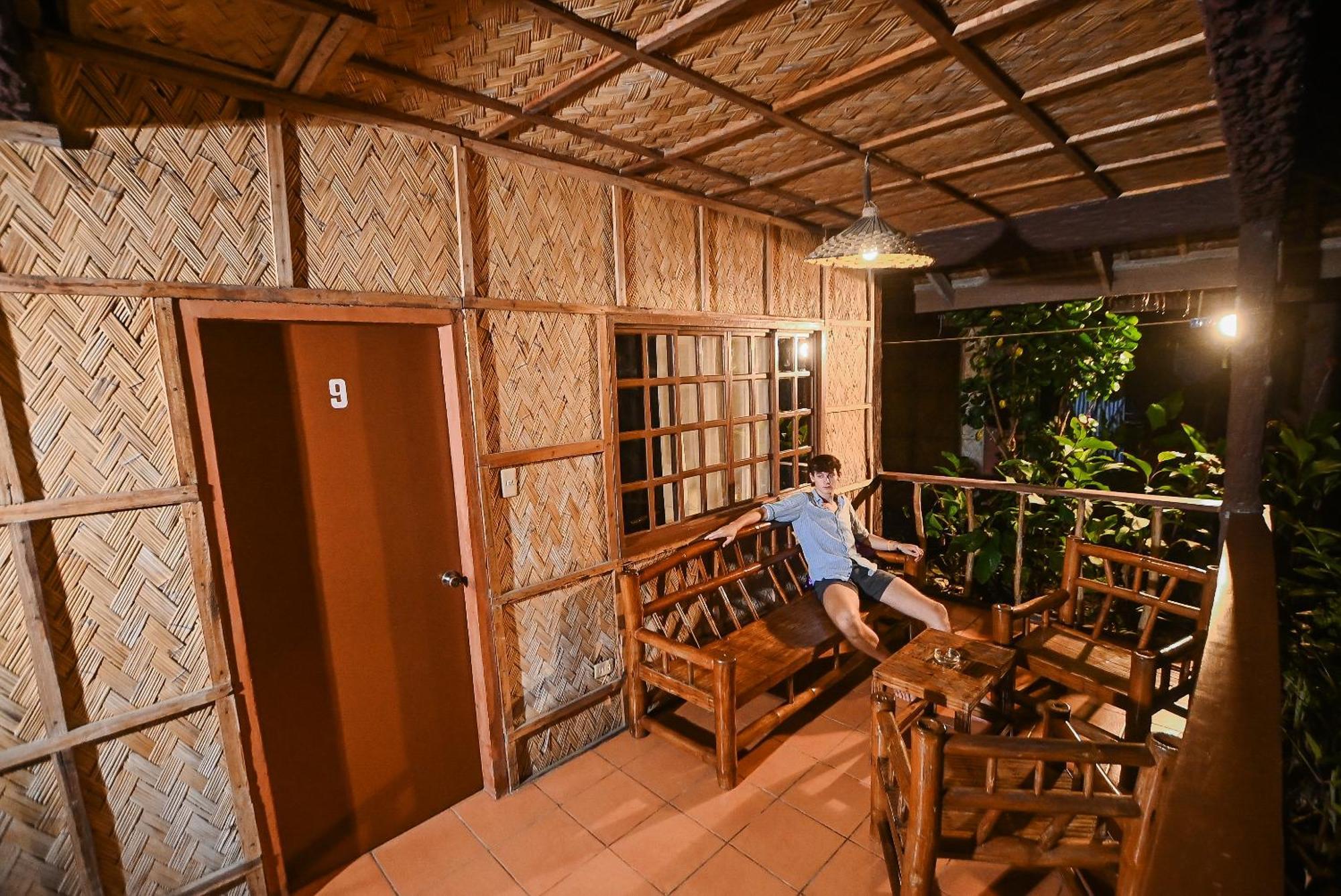 Garden Of Eden Dive Resort Puerto Galera Bagian luar foto